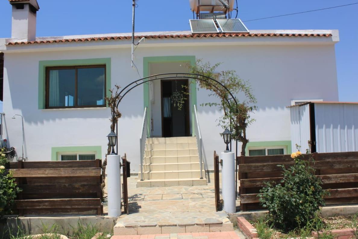 Yiannos House Villa Evrykhou Buitenkant foto